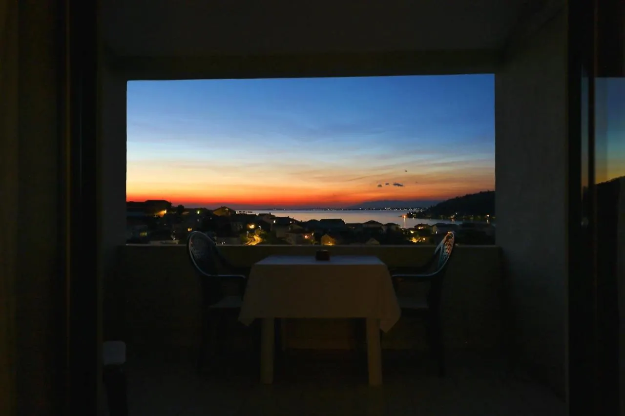 Booking Franov Residence On Island Ugljan With The Pool, Bbq And Beautiful Sea-View! Apartment Kali